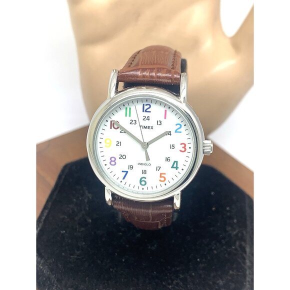 Timex Women's Watch T2N837 Indiglo Quartz White Dial Brown Leather Strap 31mm - Picture 1 of 14